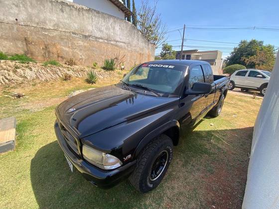 DODGE DAKOTA 5.2 R/T 4X2 CE V8 16V GASOLINA 2P AUTOMÁTICO